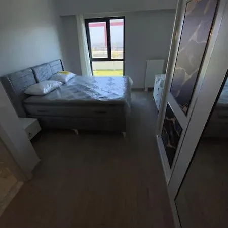 In Basaksehir 450 Meters Far From Metro Station شقة