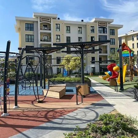 In Basaksehir 450 Meters Far From Metro Station شقة